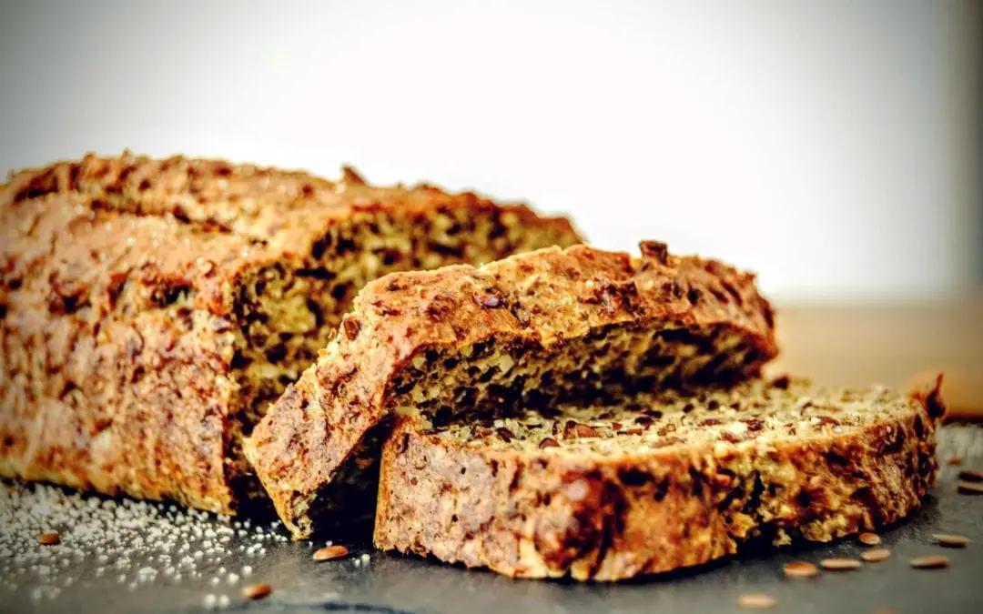 Low Carb Brot Rezept mit Mandelmehl und Quark
