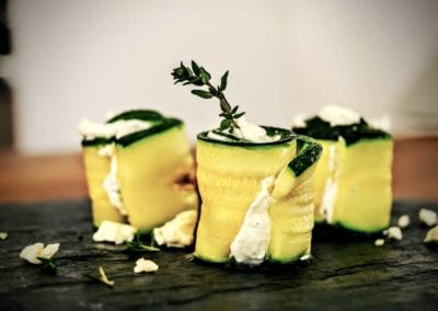 Zucchini Röllchen mit Feta