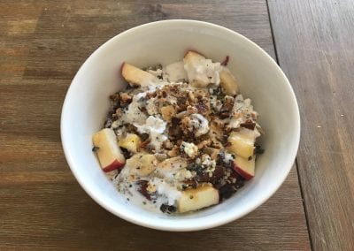 Müsli mit Kokosmilch & Früchten