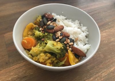 schüssel linsen curry