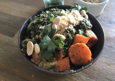Vegane Beluga Linsen Curry Bowl